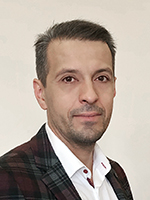 dr Piotr Wójciak